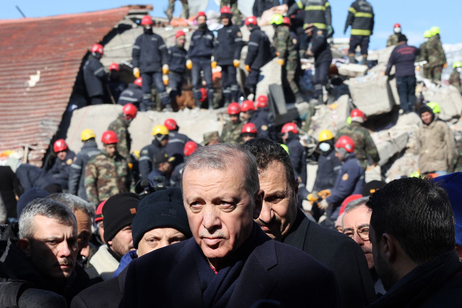 Turchia, Erdogan nei luoghi del terremoto