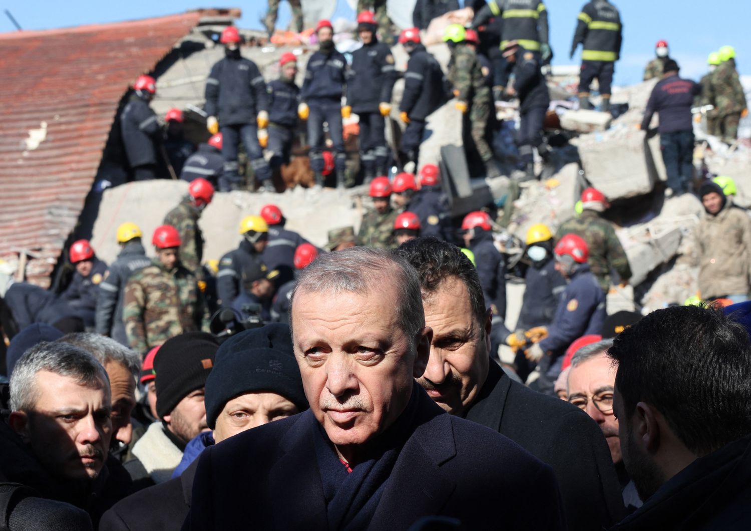 Turchia, Erdogan nei luoghi del terremoto