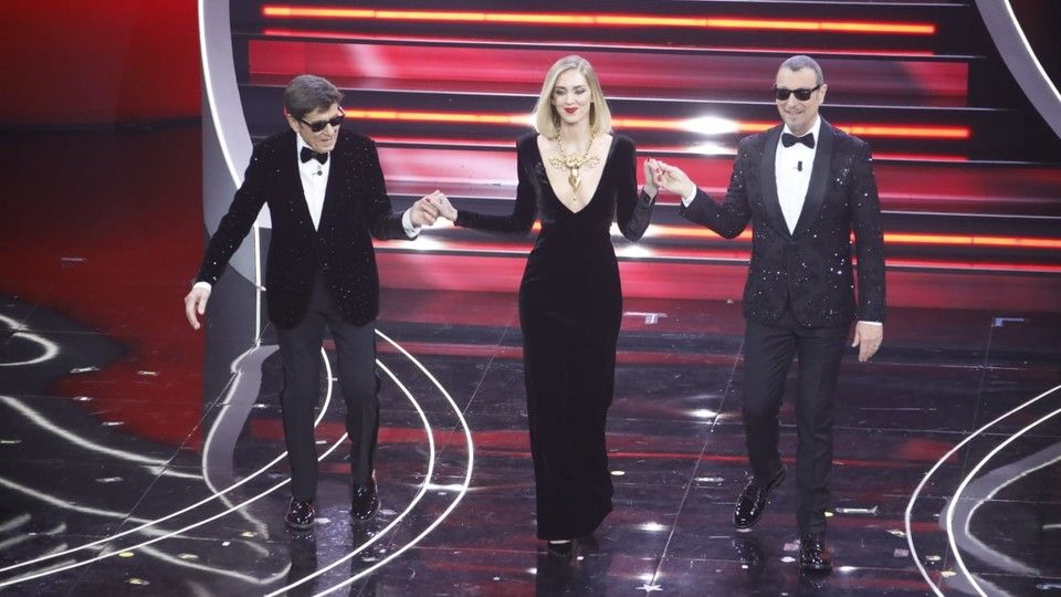 Chiara Ferragni con Amadeus e Gianni Morandi