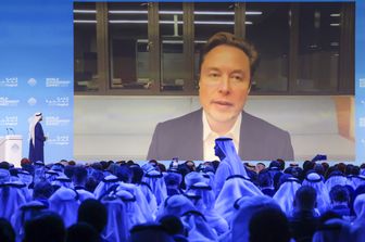 Elon Musk in collegamento con il World Government Summit di Dubai &nbsp;