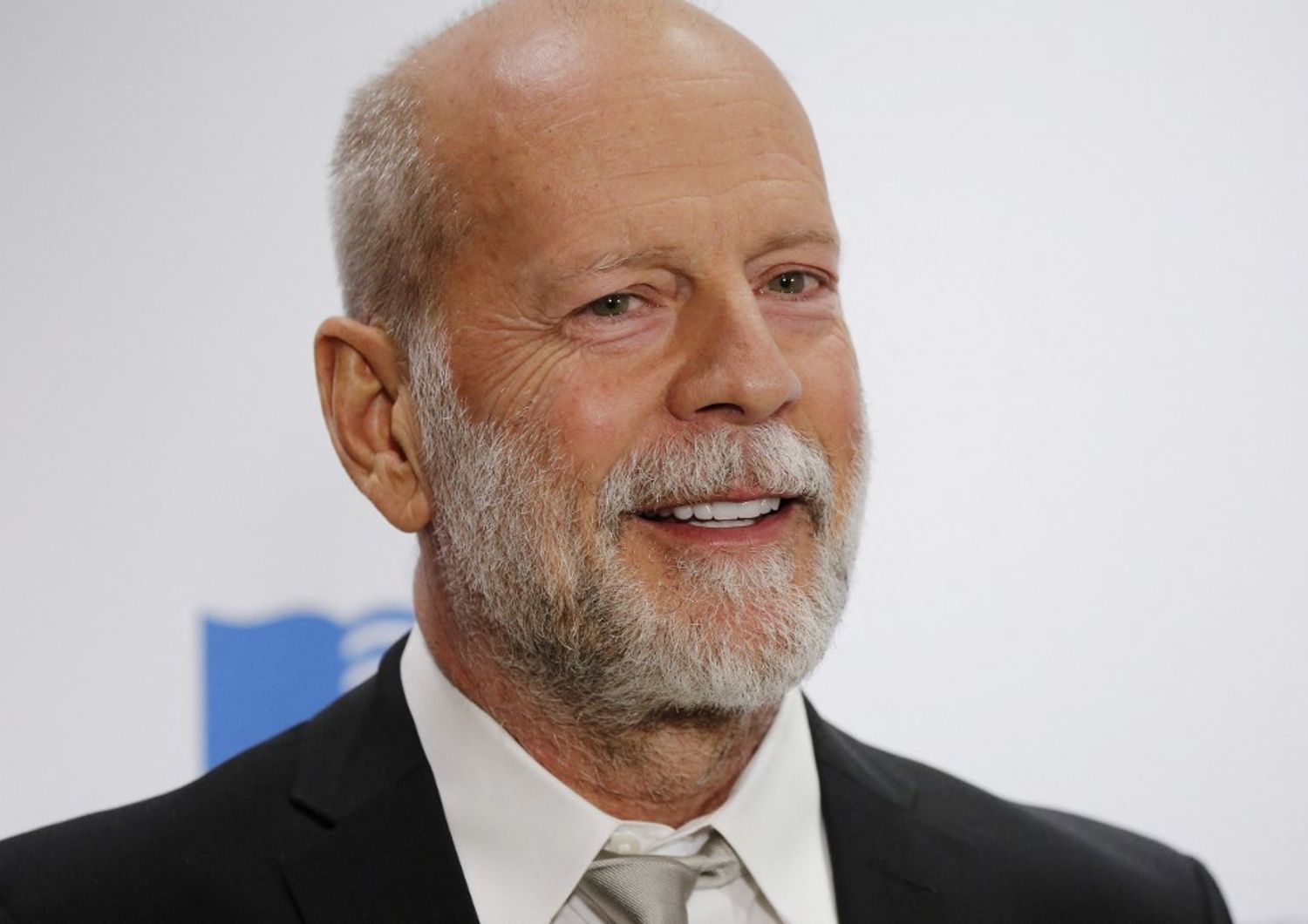 Bruce Willis torna sui social dopo mesi di assenza