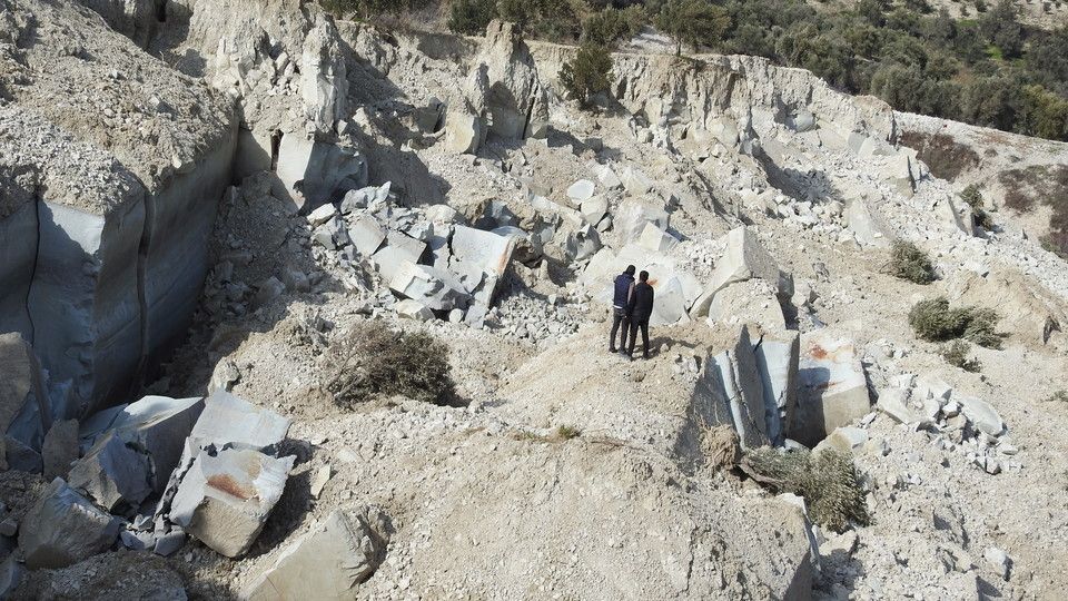 La grande crepa causata dal terremoto &nbsp;