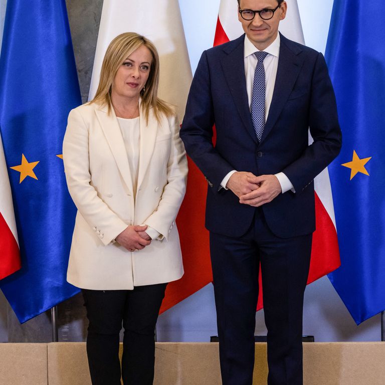 Giorgia Meloni e Mateusz Morawiecki