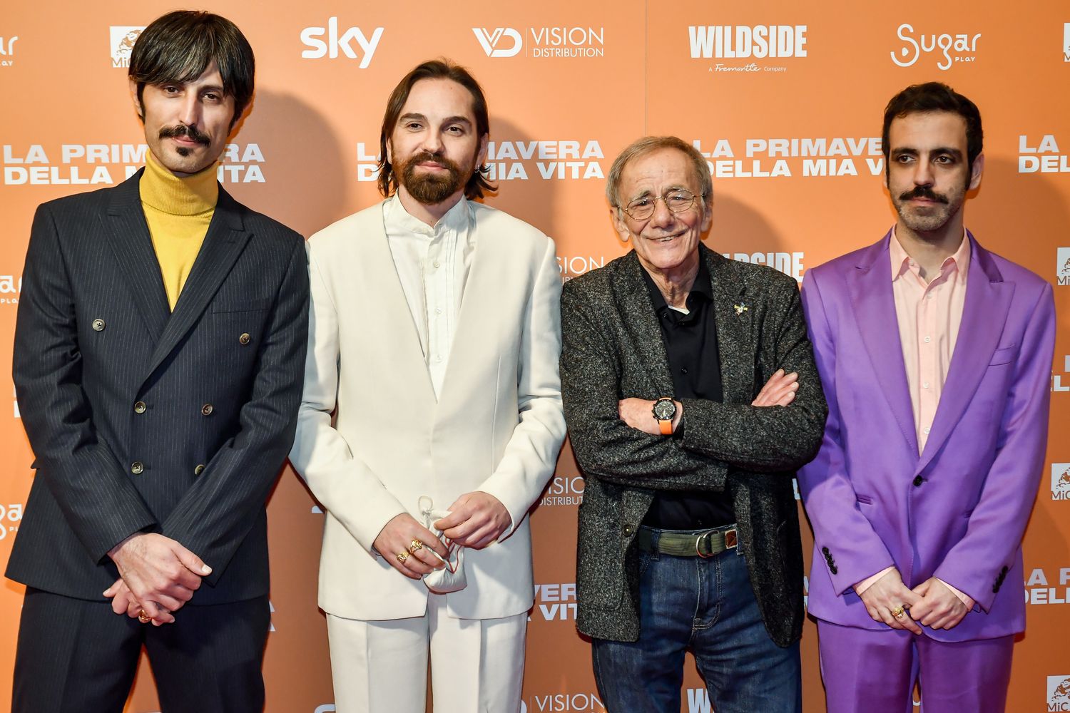 &quot;La primavera della mia vita&quot;. Nella foto il regista Zavvo Nicolosi, Dimartino e Colapesce, Roberto Vecchioni&nbsp;