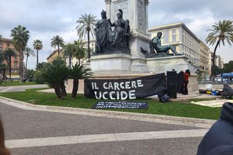 cospito striscioni contro 41bis cassazione