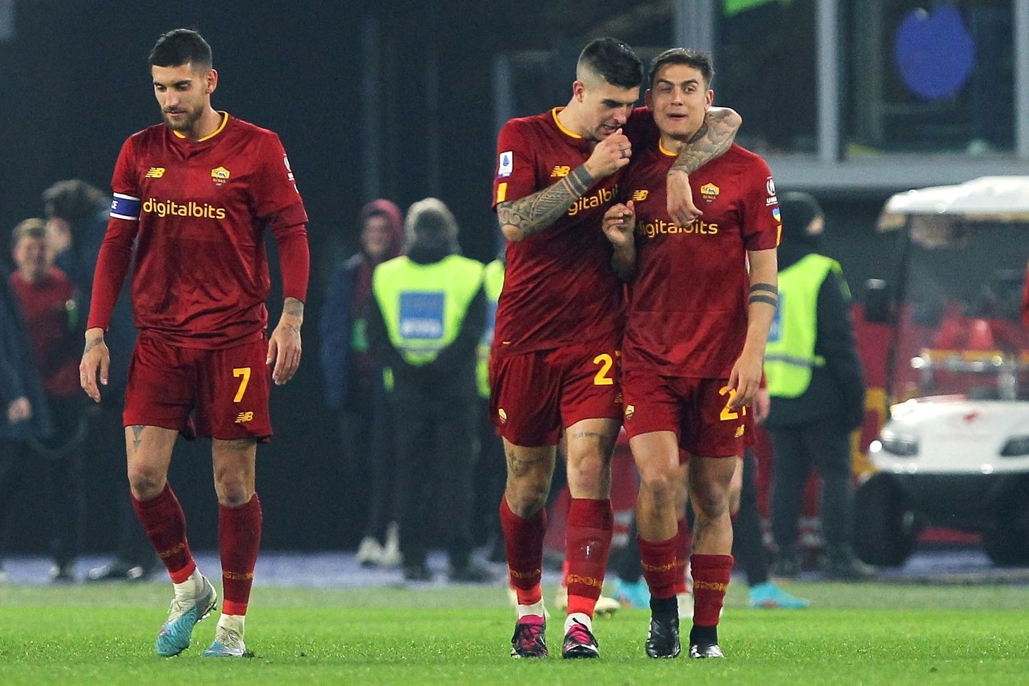 Roma-Juventus: Mancini festeggia con i compagni