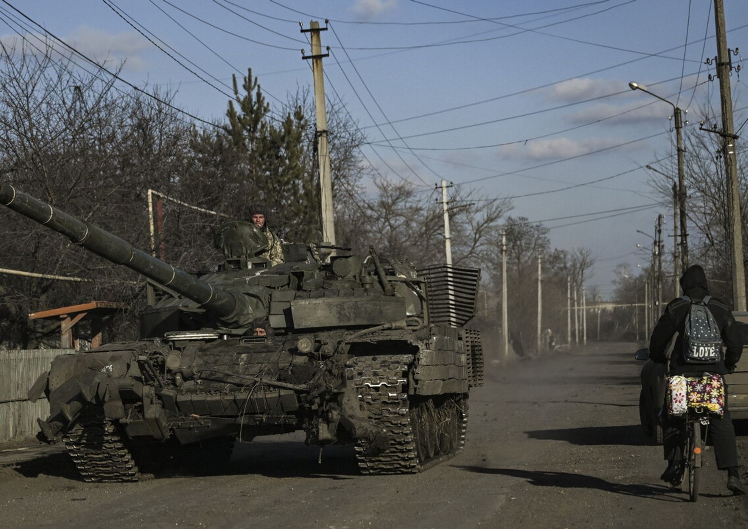 Un carro armato ucraino a Chasiv Yar, presso Bakhmut