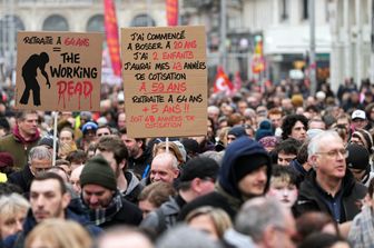 &nbsp;Proteste in Francia contro la riforma delle pensioni