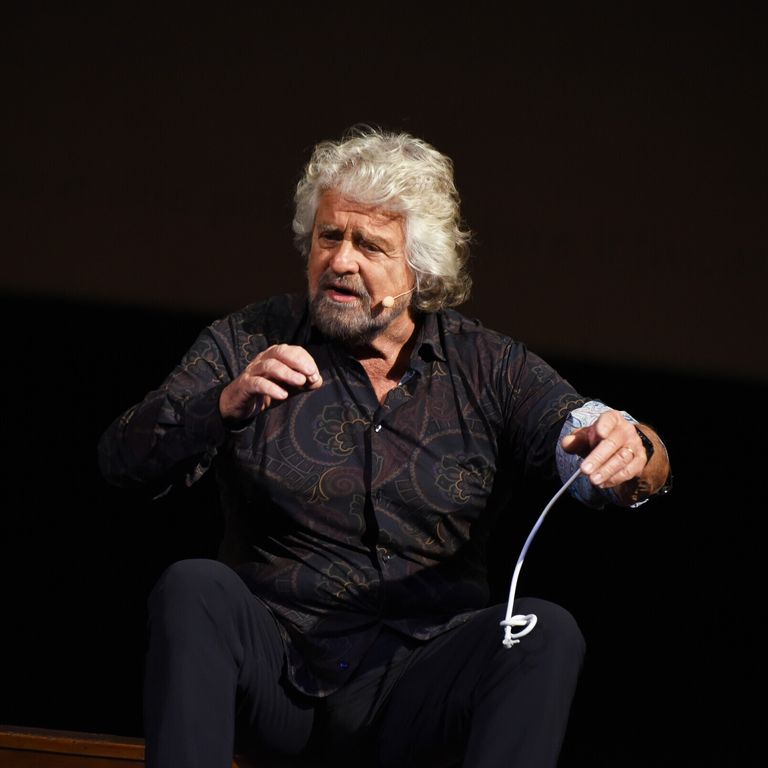 Beppe Grillo in teatro