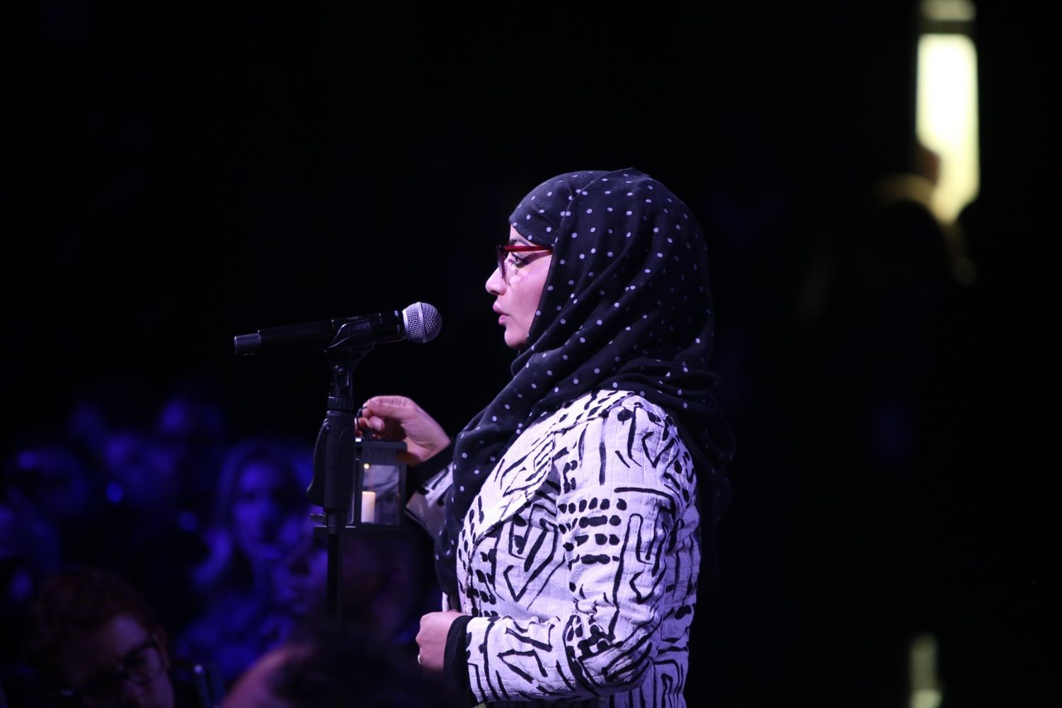 Maryam, donna afgana che sta lottando per costruirsi un nuovo futuro in Italia