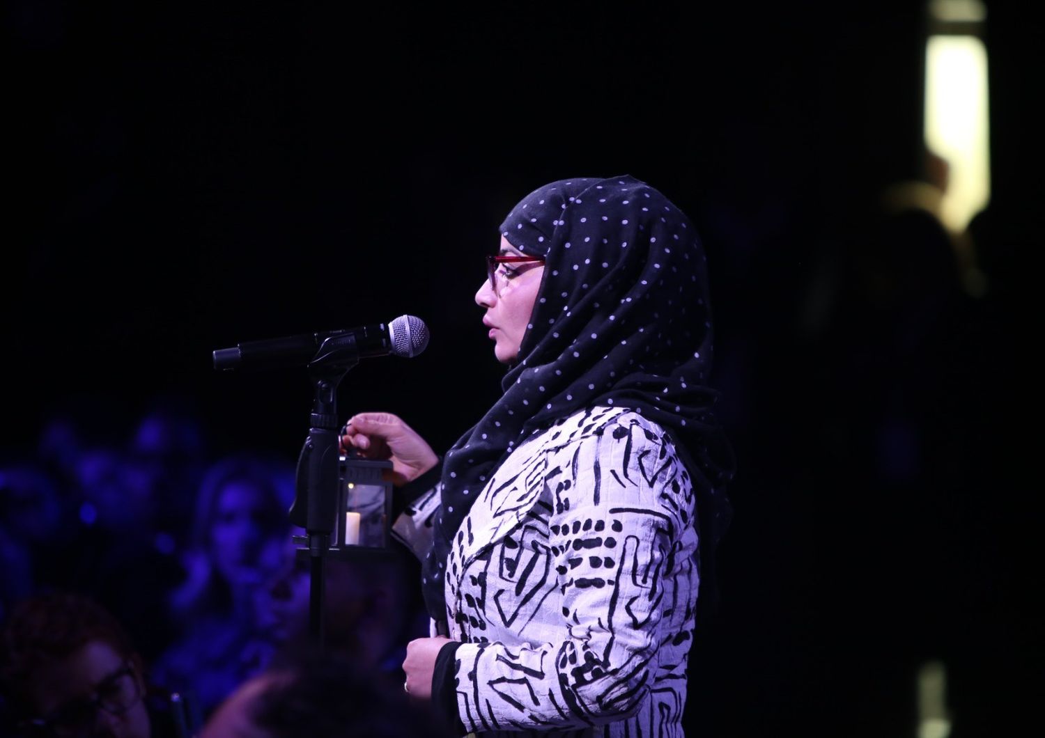 Maryam, donna afgana che sta lottando per costruirsi un nuovo futuro in Italia