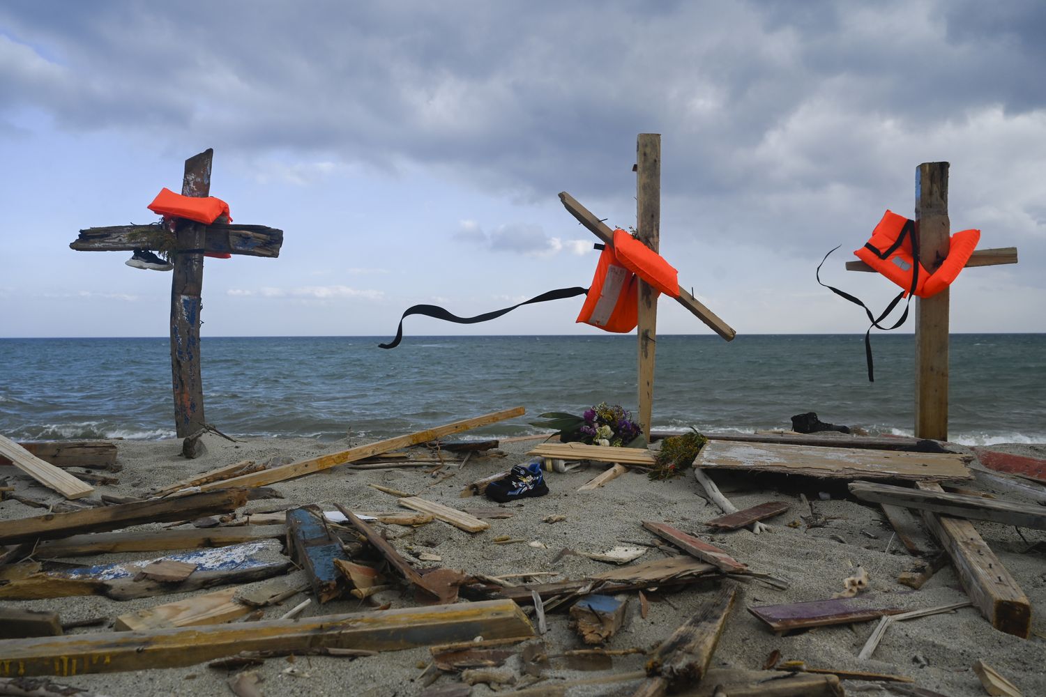 Cutro, la spiaggia della tragedia