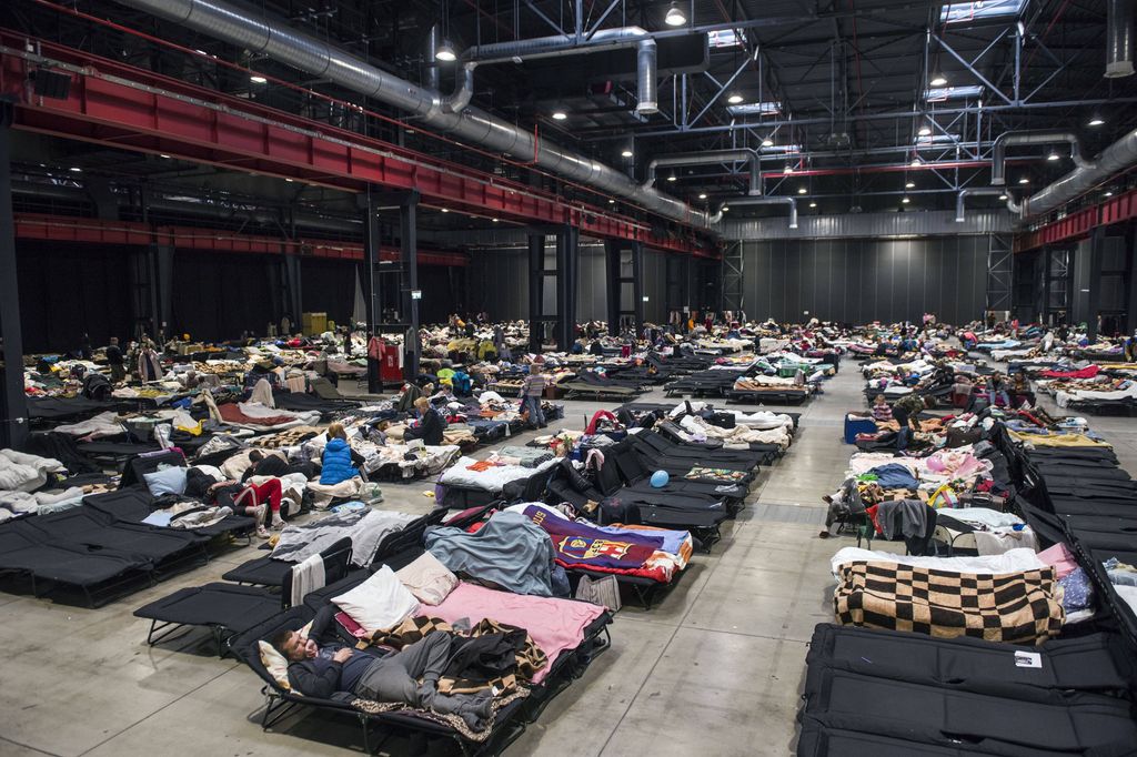 Réfugiés dans un centre d'accueil