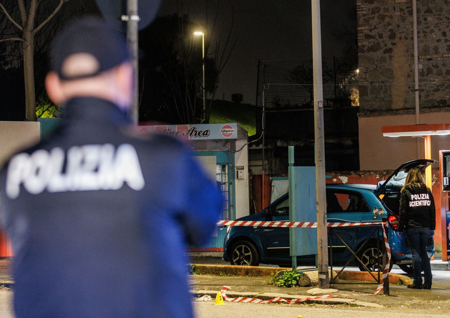 roma omicidi e colpi di pistola escalation di violenza