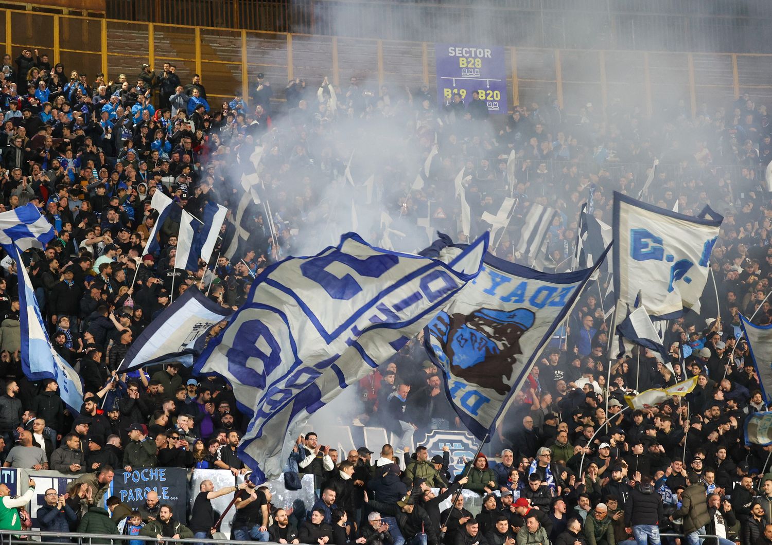 &nbsp;I tifosi del Napoli nella partita contro l'Atalanta disputata al Maradona l'11 marzo scorso