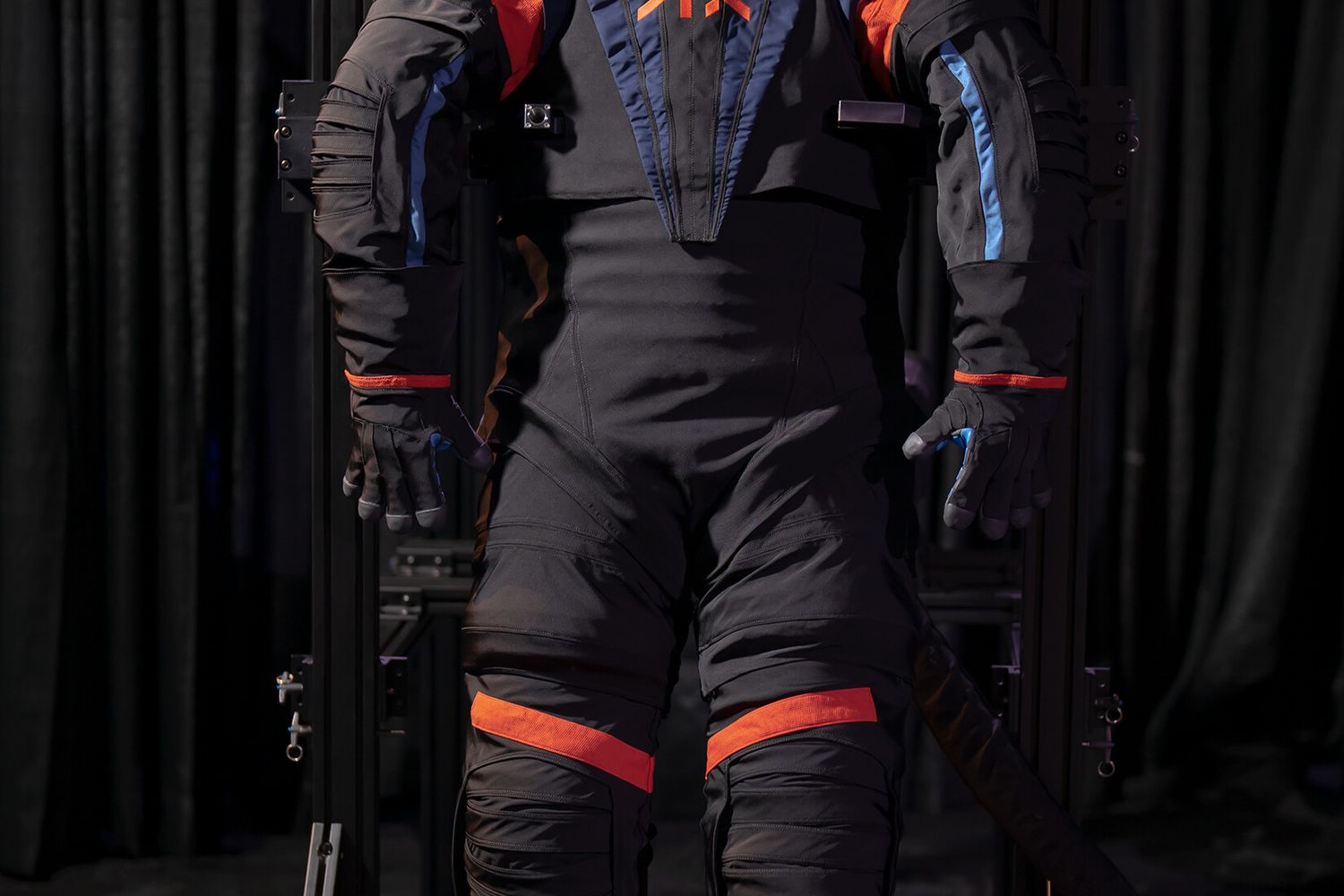 La tuta spaziale della Nasa per la missione sulla Luna del 2025