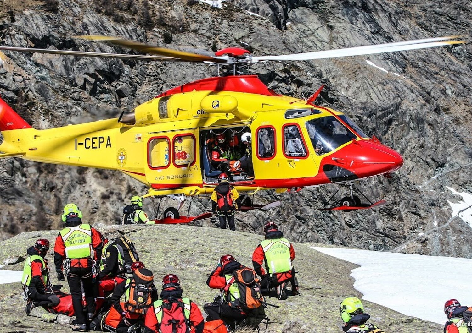 Un intervento del soccorso alpino &nbsp;