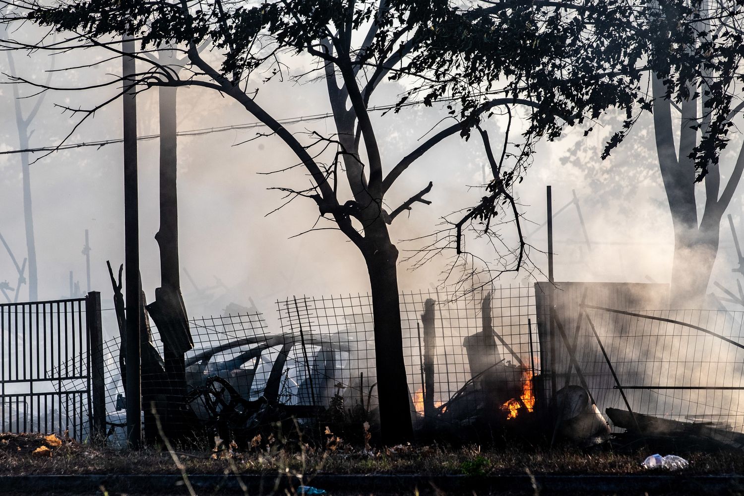 Auto delle Poste incendiate a Centocelle