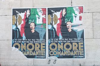 Affissi poster nel giorno dei funerali di Concutelli&nbsp;