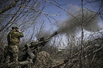 Artigliere ucraino a Bakhmut