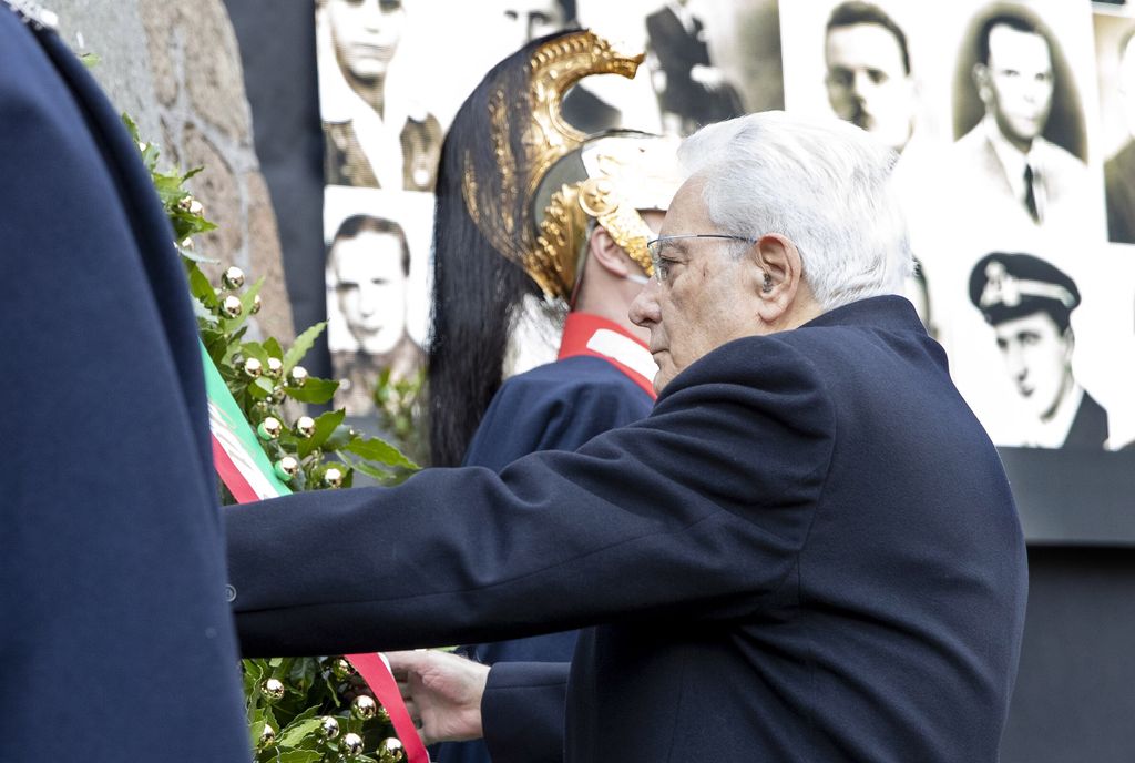 Il presidente della Repubblica Sergio Mattarella al mausoleo delle Fosse Ardeatine&nbsp;