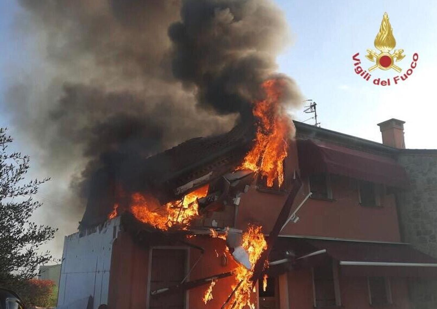 Incendio abitazione a Padova una donna morta