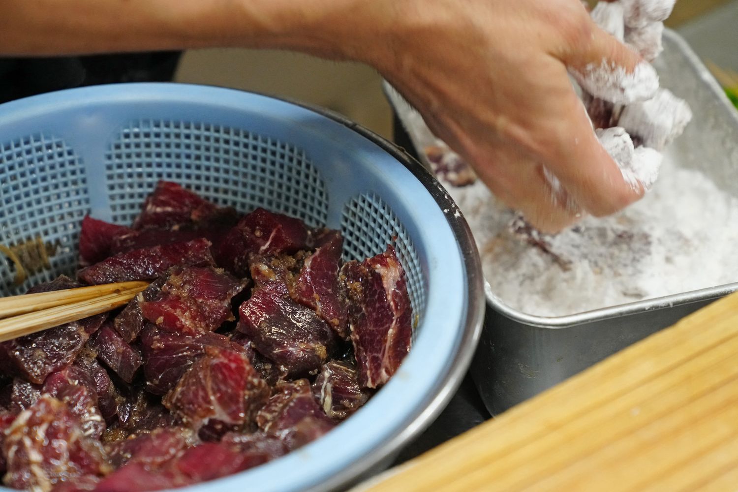 Piatto con carne di balena