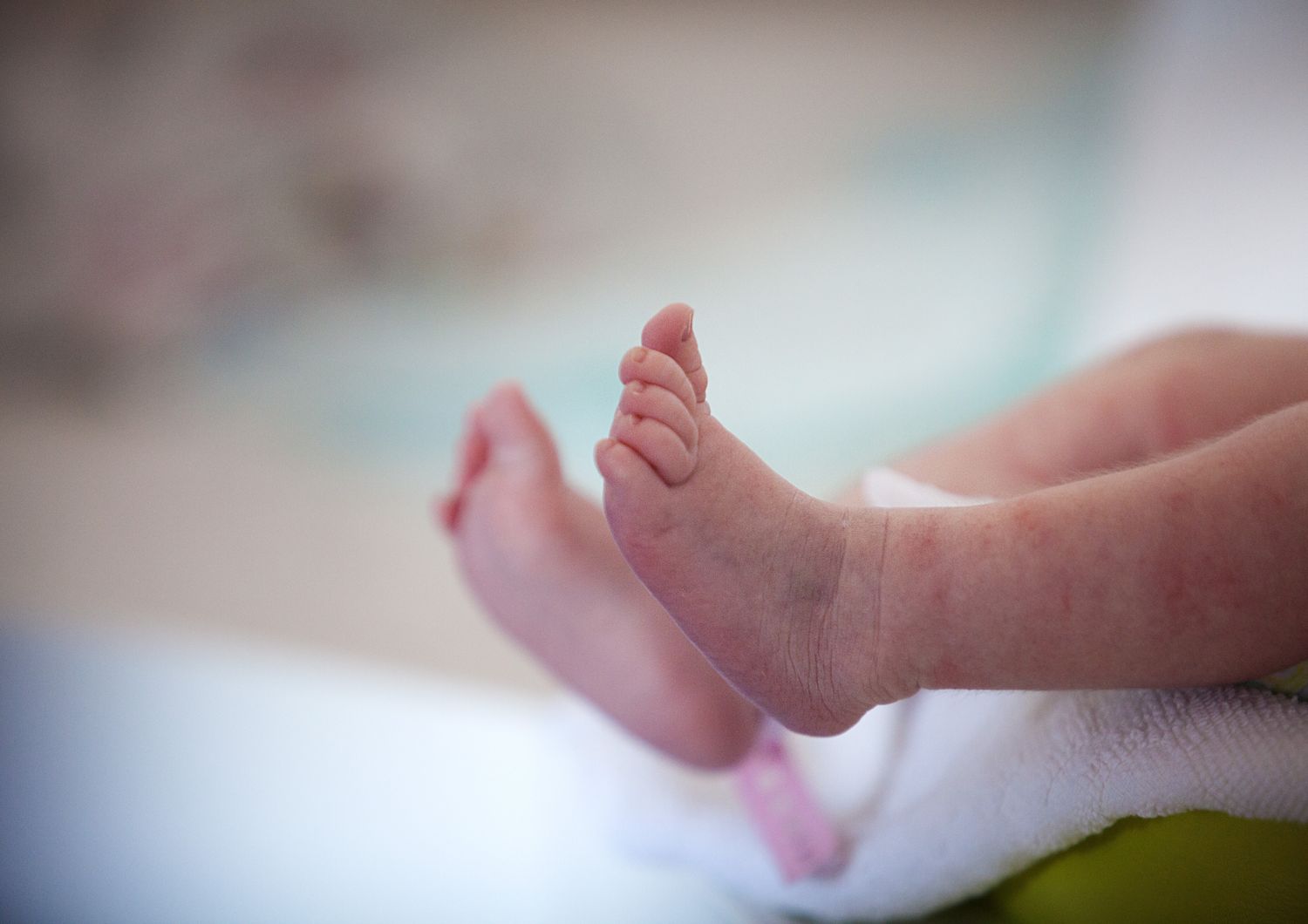 roma neonato morto per circoncisione 2 donne arrestate
