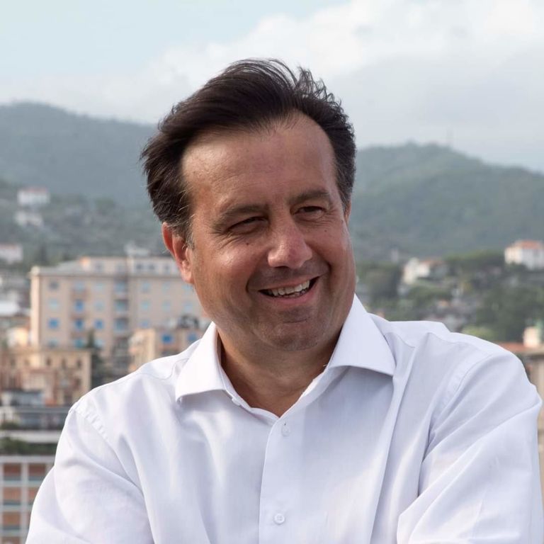 Il sindaco di Savona