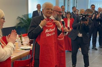 Sergio Mattarella da PizzAut