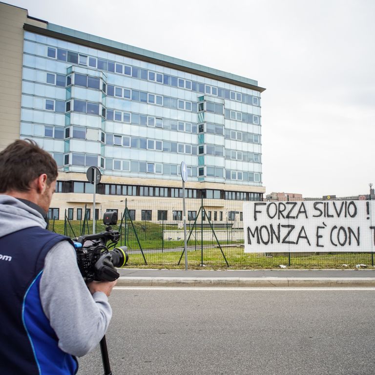 Il San Raffaele, dove &egrave; ricoverato Berlusconi