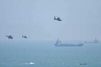 Esercitazioni militari cinesi nello stretto di Taiwan