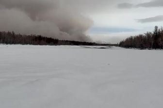 russia vulcano erutta nubi cenere alte 15 km