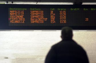 Fs venerdi sciopero 8 ore Trenitalia impatto significativo