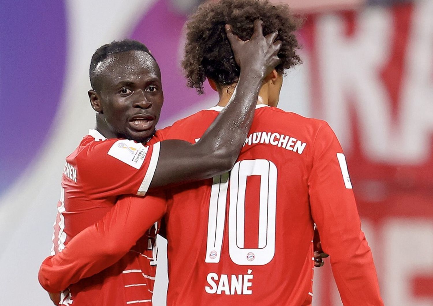 calcio bayern esclude mane dopo la lite con sane in champions