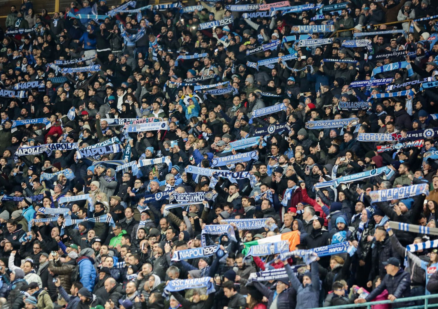 Tifosi del Napoli in curva