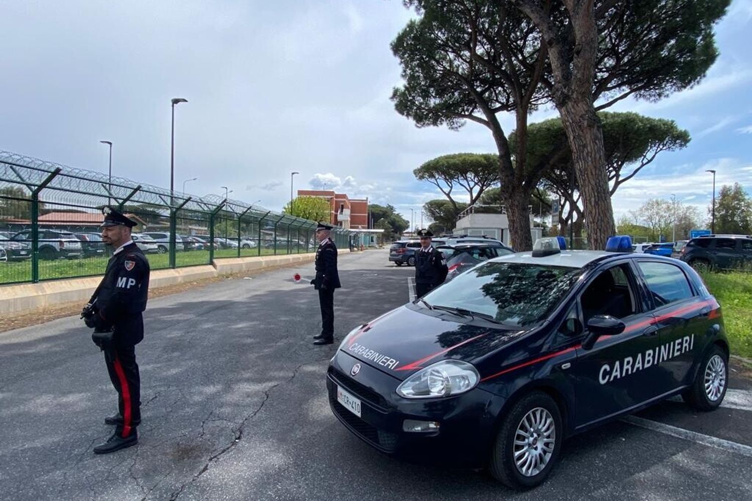 Carabinieri all'aeroporto di Ciampino