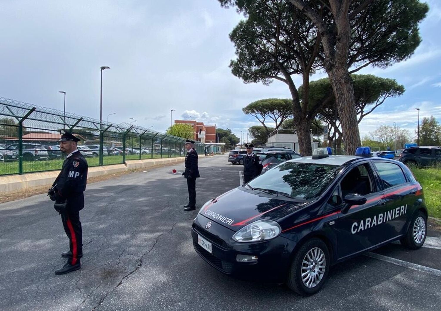 Carabinieri all'aeroporto di Ciampino