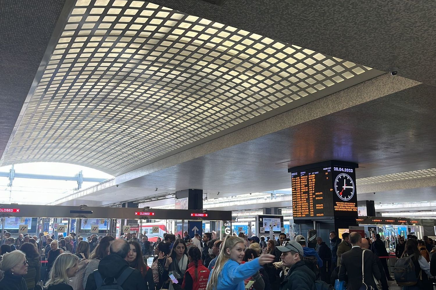 Roma Termini caos pendolari