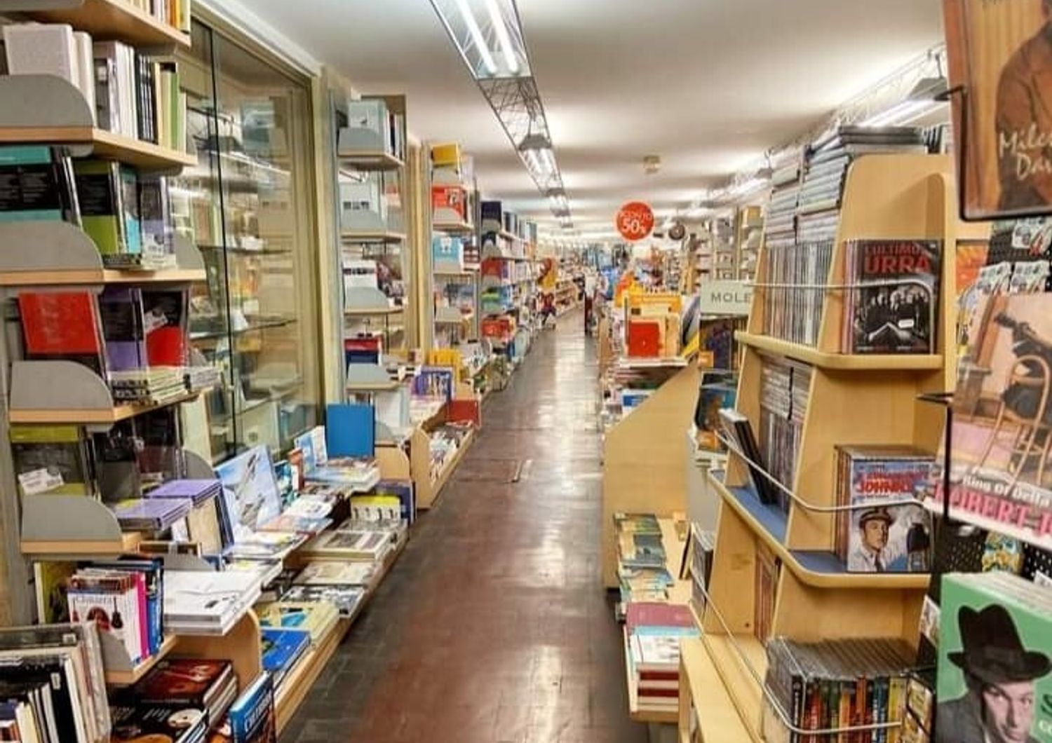 ultimo libraio indipendente centro di roma