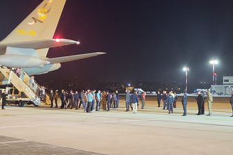 atterrati italiani evacuati da sudan ciampino