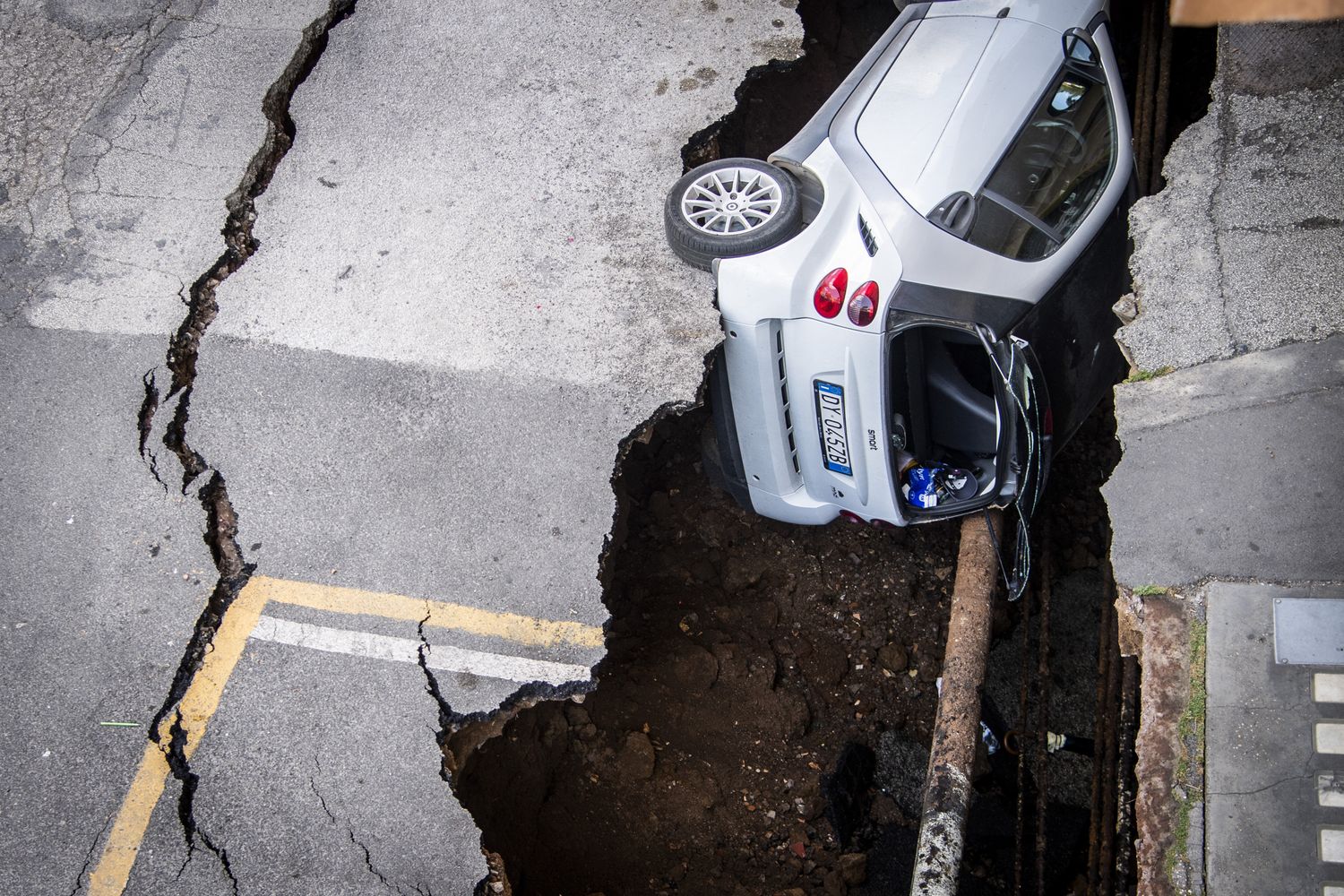 Voragine a Tor Pignattara 25/5/2021