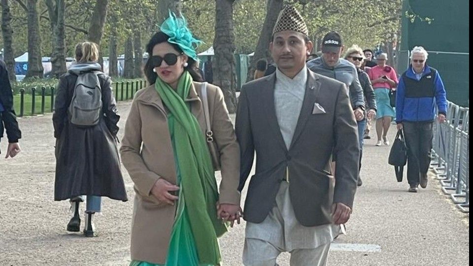 Invitati al primo party in giardino di Re Carlo III