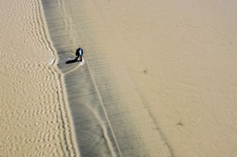 I campi devastati dall'acqua nel Ravennate