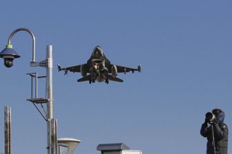 Un F-16 alla base di Osan, in Corea del Sud