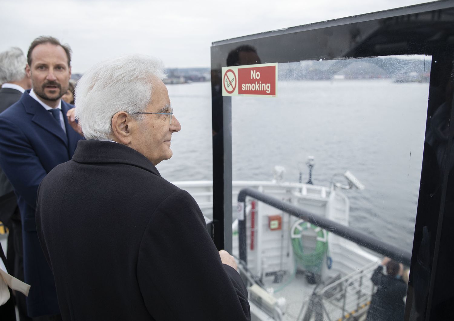 Sergio Mattarella visita il fiordo di Oslo accompagnato dal principe ereditario di Norvegia, Magnus Haakon