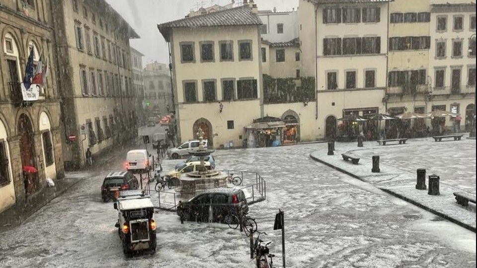 La grandinata a Firenze del 12 maggio 2023