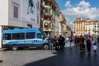 Polizia a Piazza di Spagna