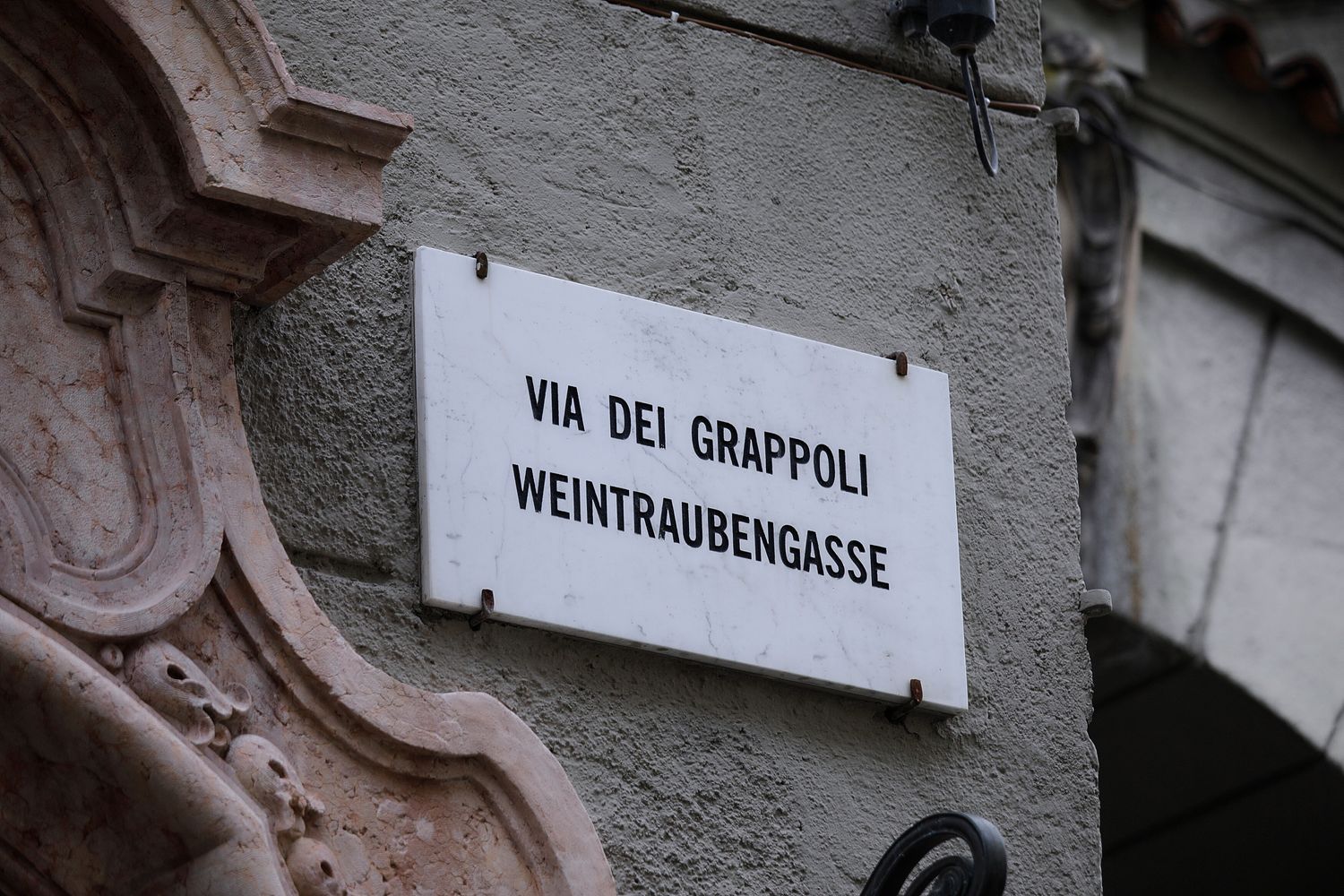 Toponomastica bilingue a Bolzano