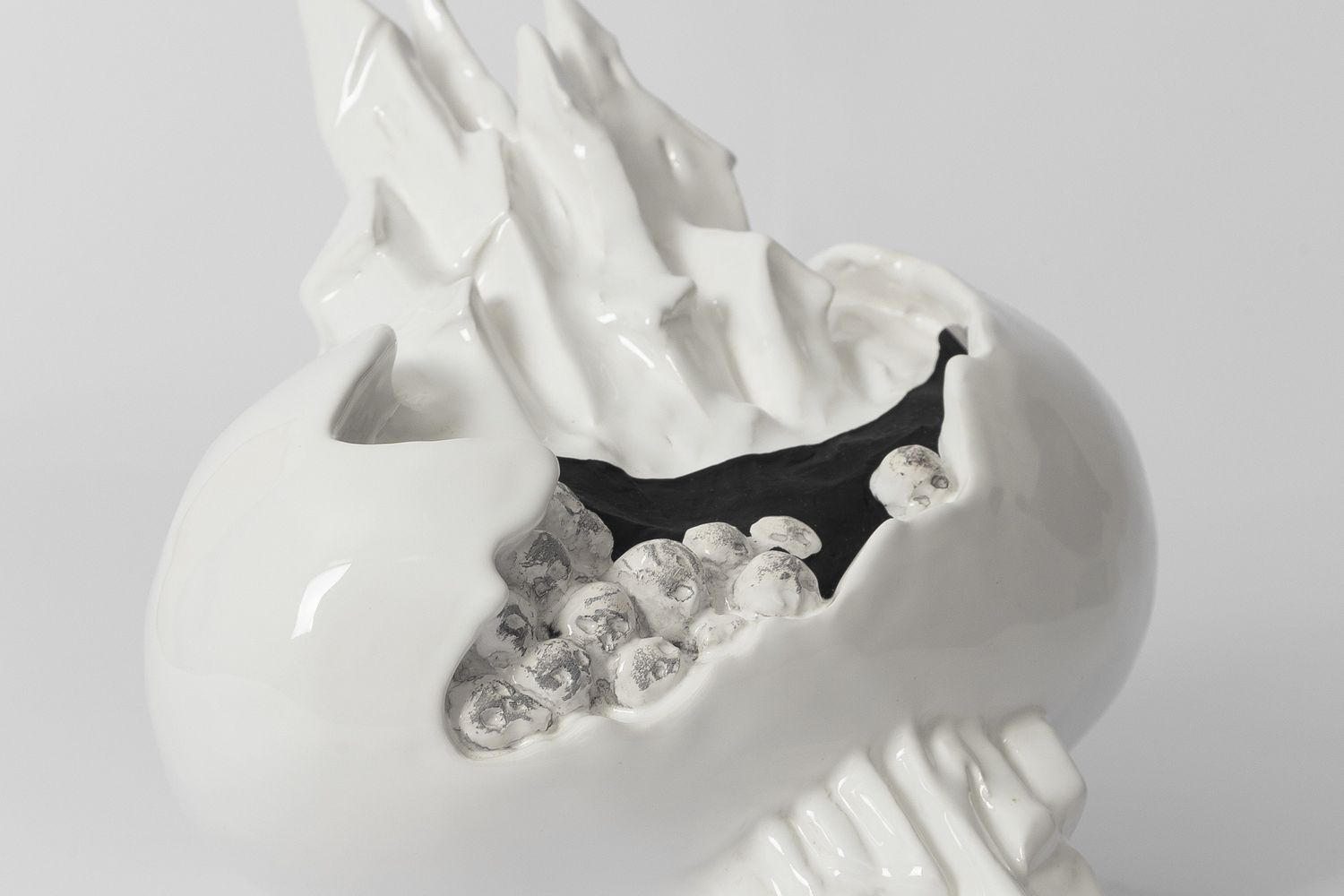 Senza titolo, 2008 ceramica Courtesy l'artista&nbsp;